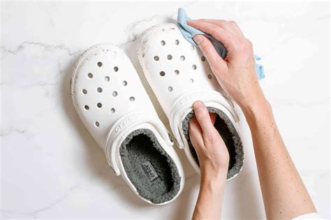 how to wash fluffy crocs.